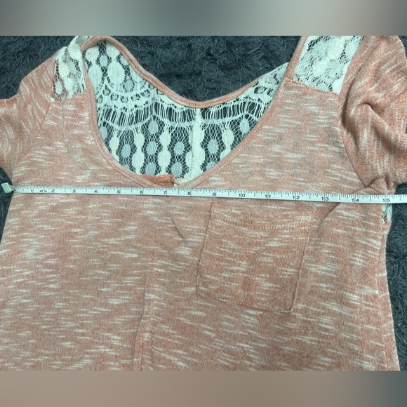 Y2k Coral Detailed Top! - Picture 9 of 14